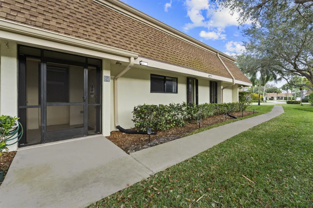 109 Half Moon Circle #C Jupiter, FL 33458