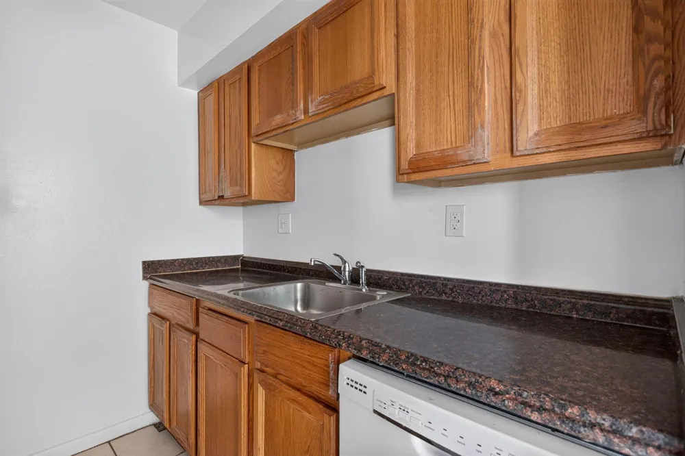 2141 NE 42nd Street #112 Lighthouse Point, FL 33064