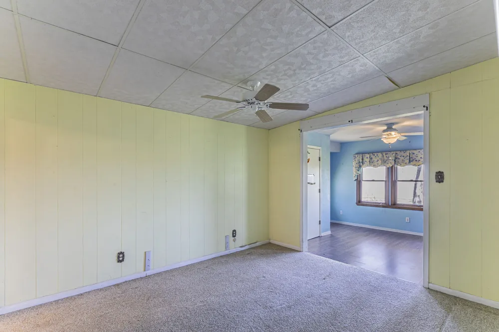 1500 County Road 405 Buckholts, TX 76518
