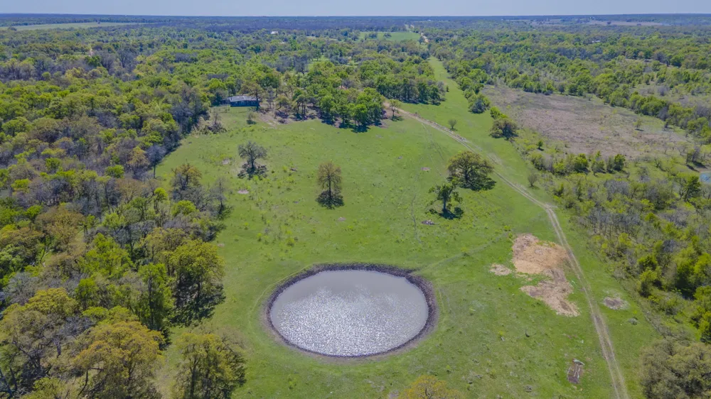 1500 County Road 405 Buckholts, TX 76518