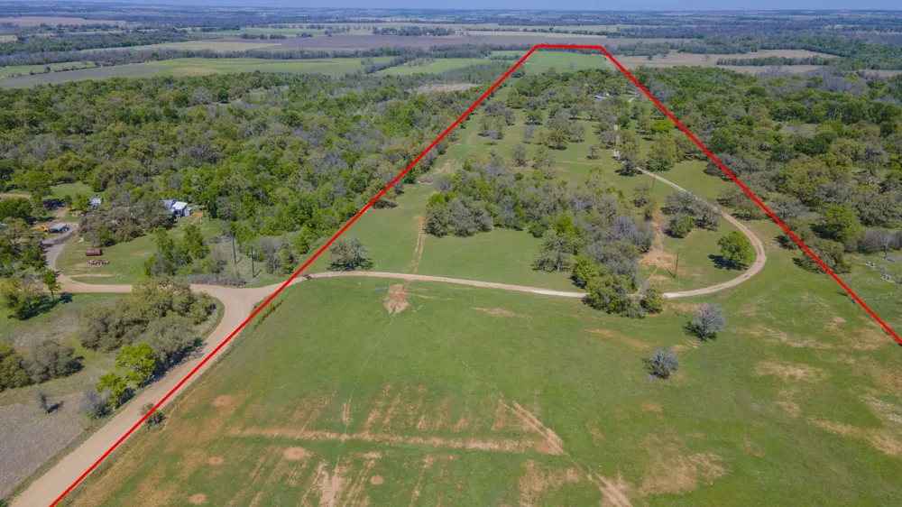 1500 County Road 405 Buckholts, TX 76518