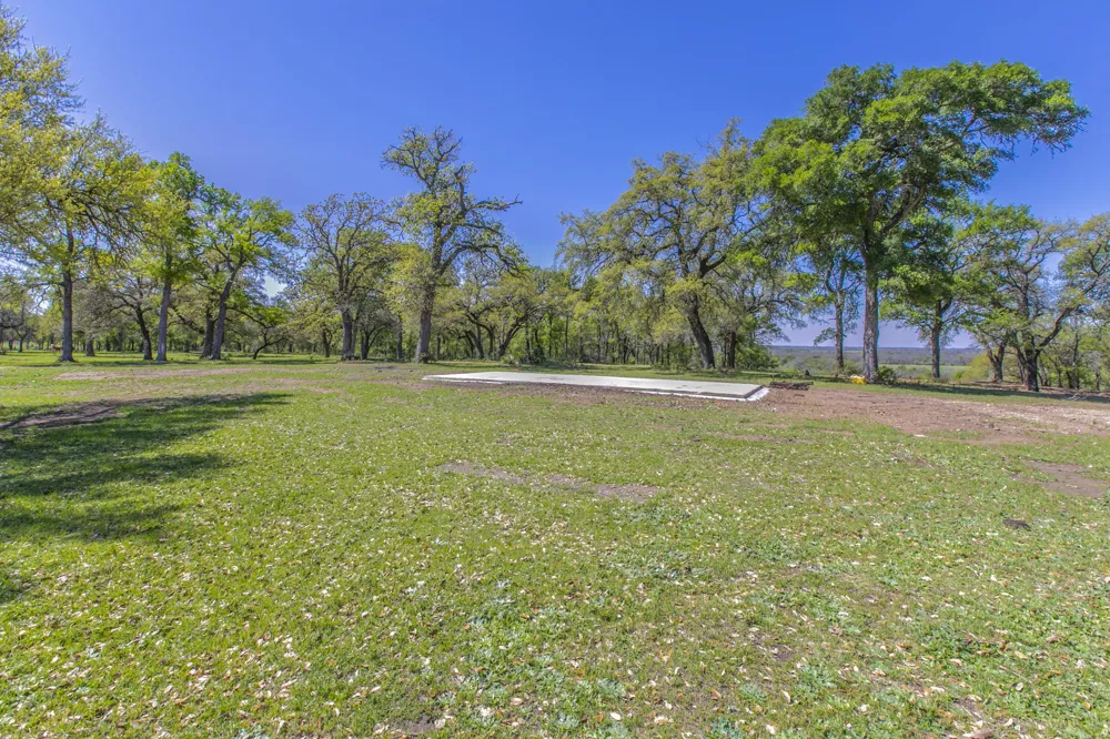1500 County Road 405 Buckholts, TX 76518