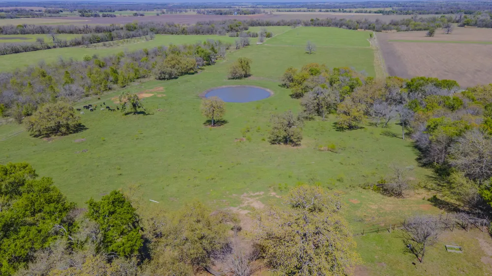 1500 County Road 405 Buckholts, TX 76518