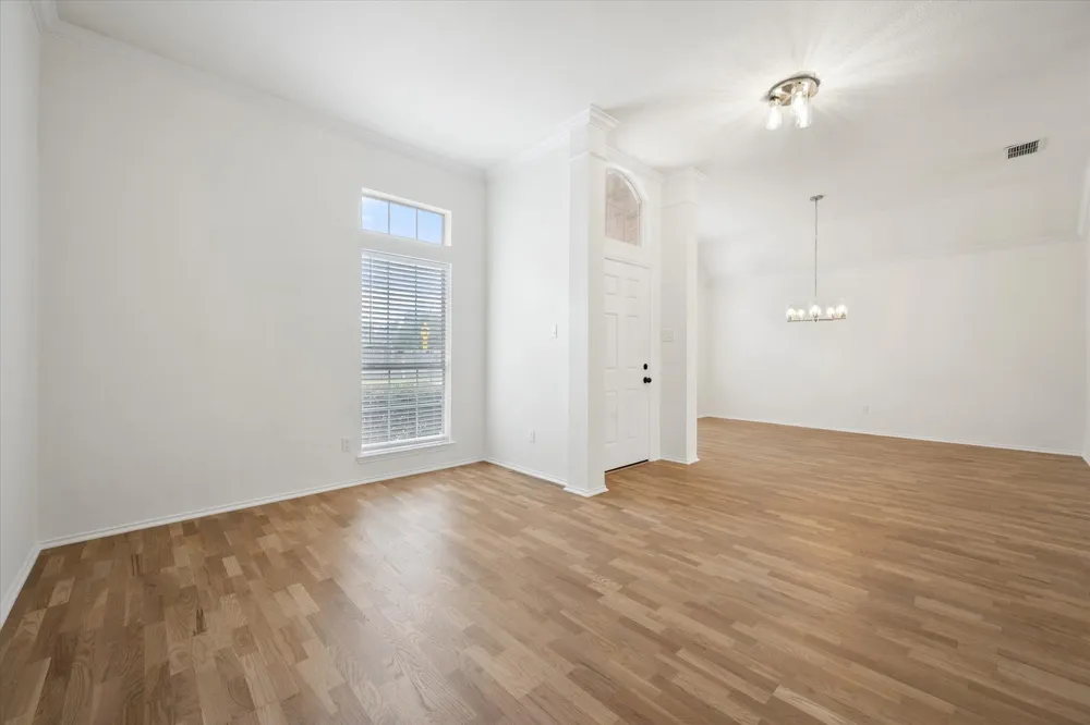 6604 High Brook Drive Fort Worth, TX 76132