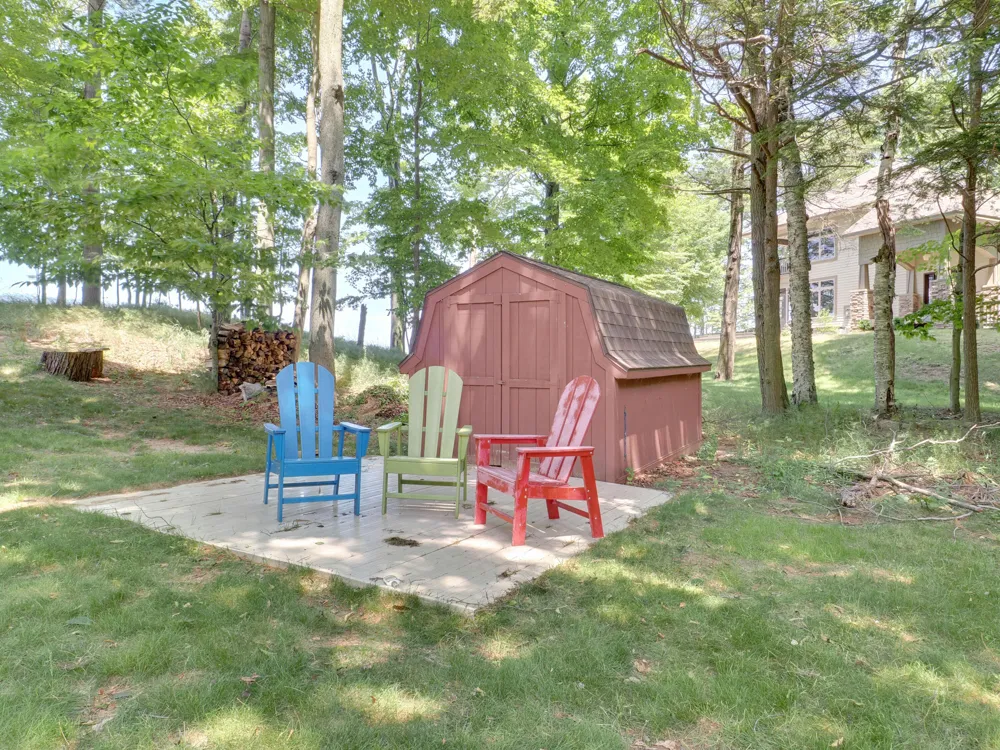 4616 W Fox Farm Road Manistee, MI 49660