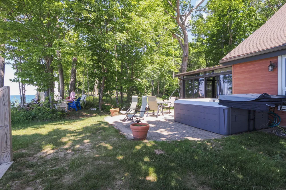 4616 W Fox Farm Road Manistee, MI 49660