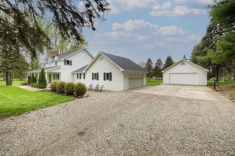 6121 Saline Waterworks Road