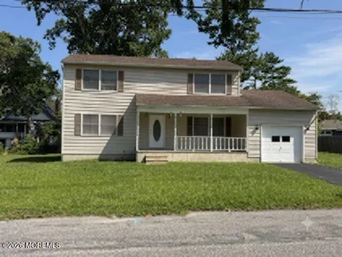 641 Ship Avenue