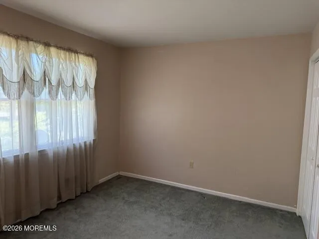 641 Ship Avenue Beachwood, NJ 08722