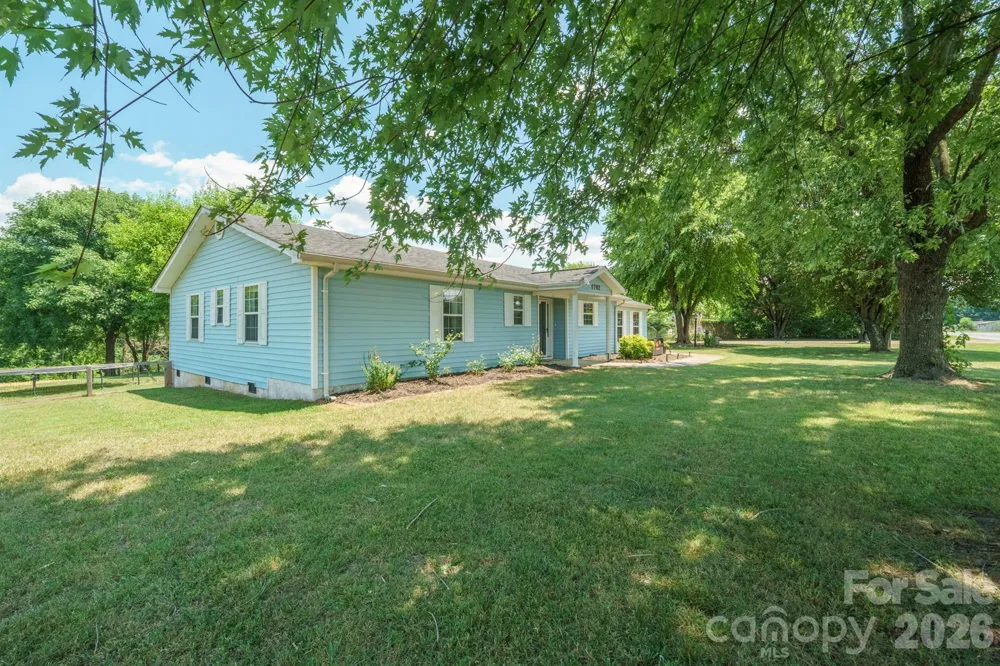 1782 Cat Square Road Vale, NC 28168