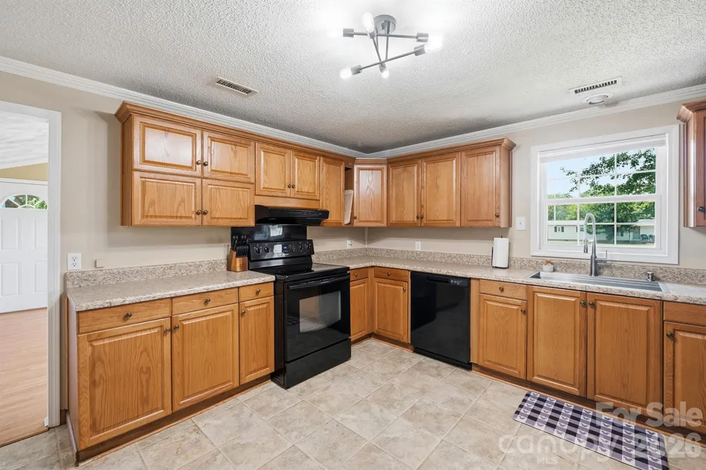 1782 Cat Square Road Vale, NC 28168