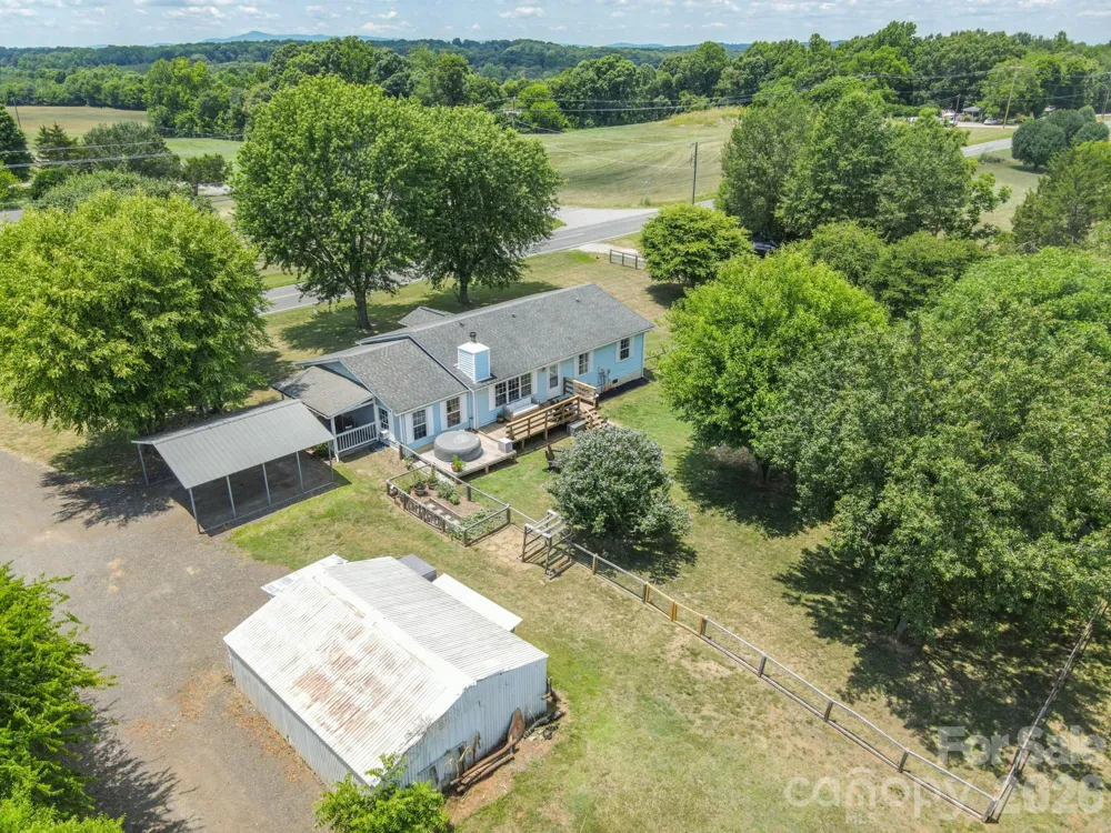 1782 Cat Square Road Vale, NC 28168