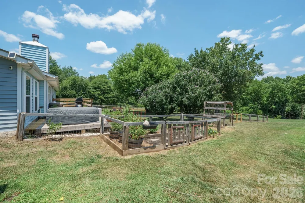 1782 Cat Square Road Vale, NC 28168