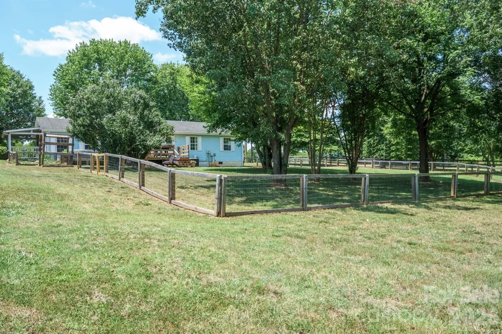 1782 Cat Square Road Vale, NC 28168