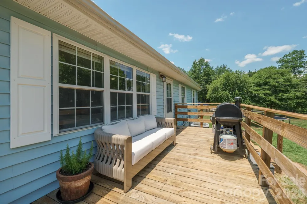 1782 Cat Square Road Vale, NC 28168
