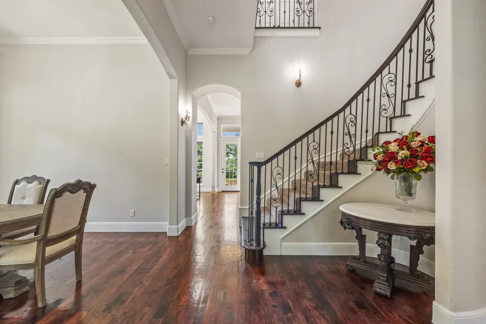 1619 Bloomfield Road Valley View, TX 76272