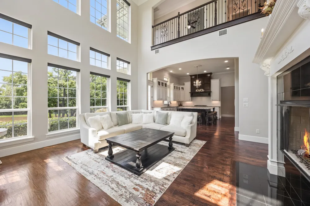 1619 Bloomfield Road Valley View, TX 76272