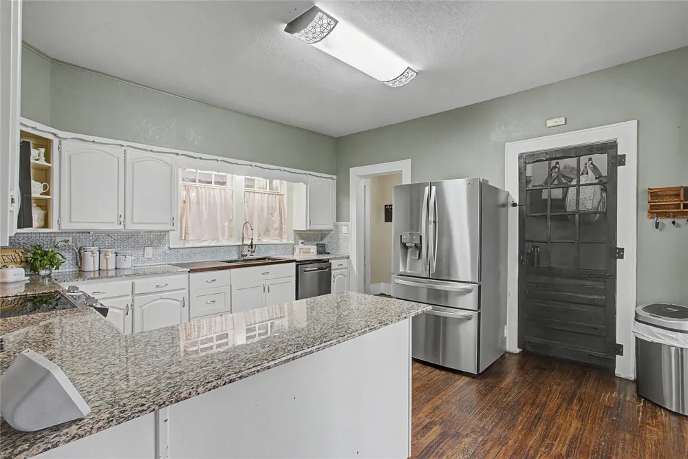 7921 White Settlement Road White Settlement, TX 76108
