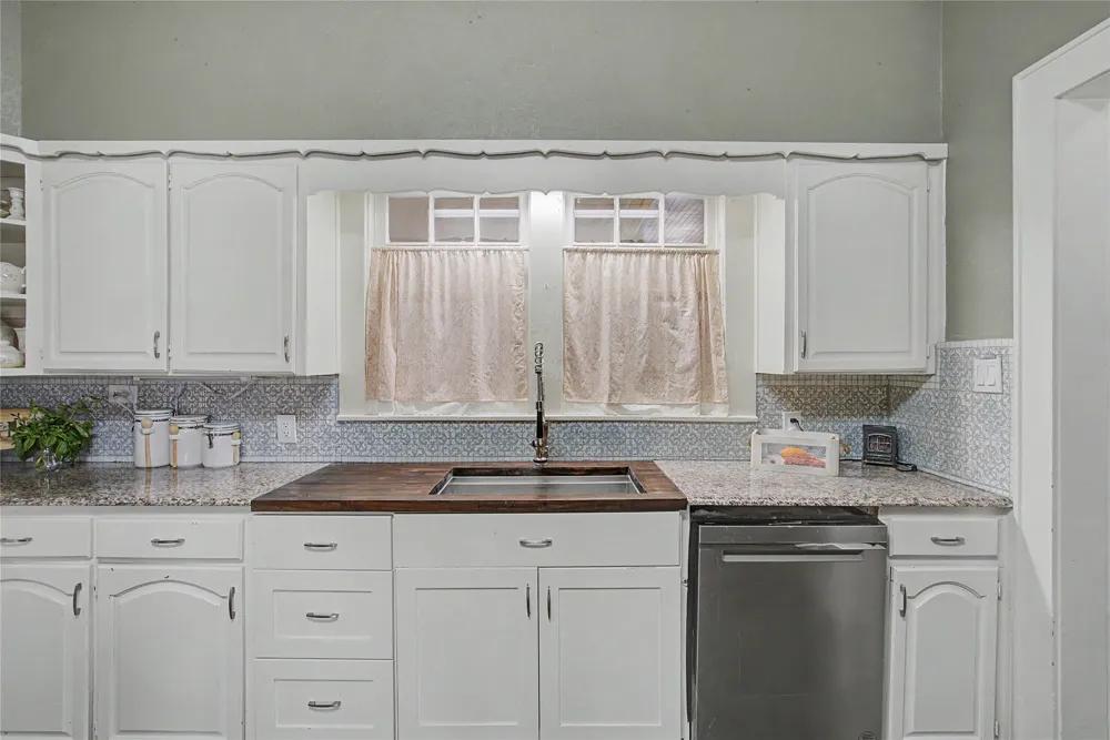 7921 White Settlement Road White Settlement, TX 76108