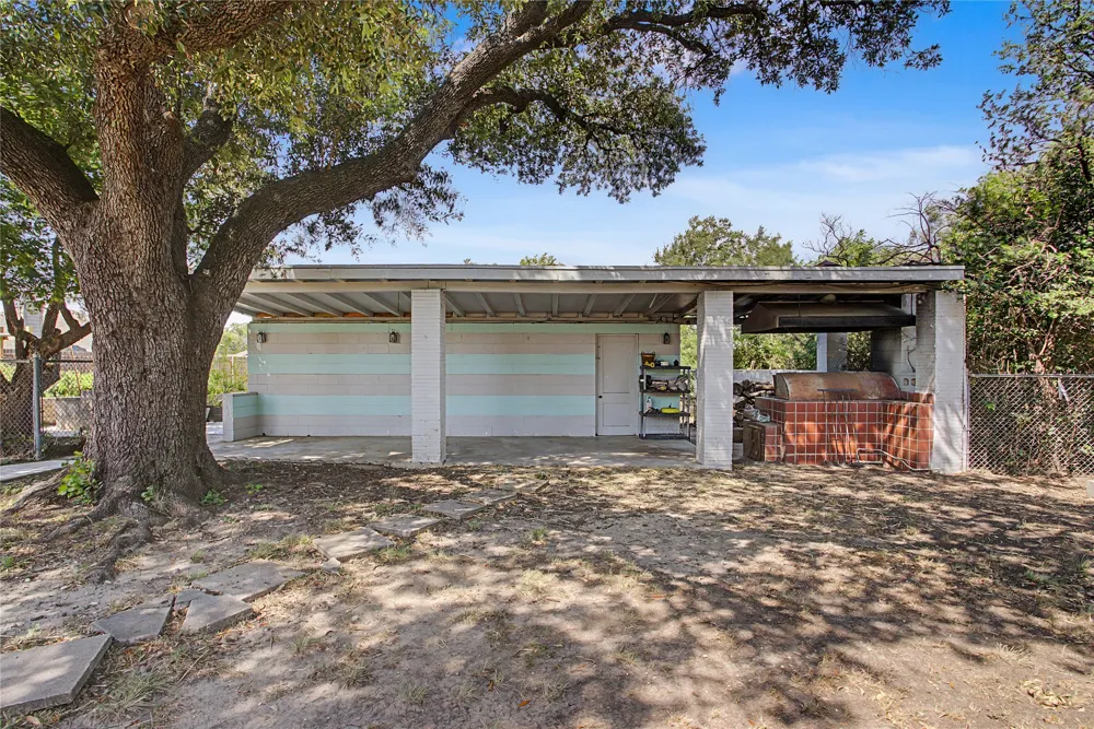 7921 White Settlement Road White Settlement, TX 76108