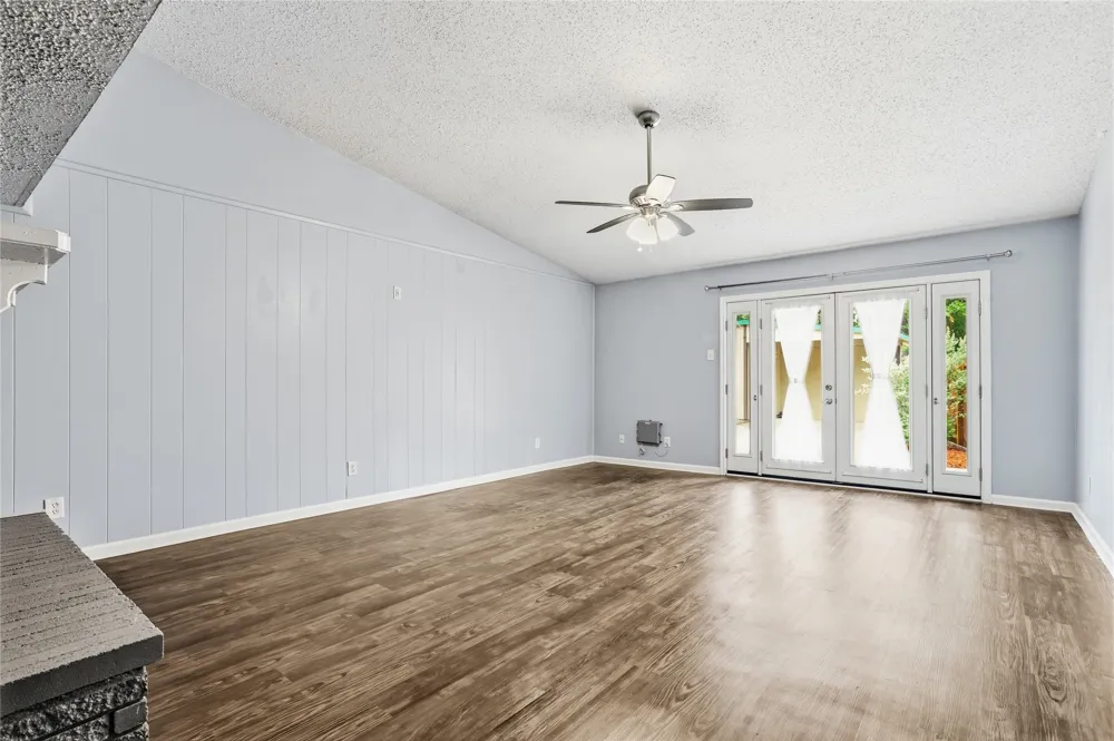 1113 Winterwood Drive Lewisville, TX 75067