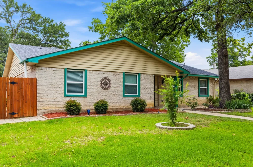 1113 Winterwood Drive Lewisville, TX 75067
