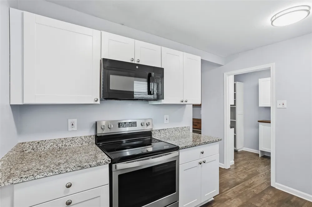 1113 Winterwood Drive Lewisville, TX 75067