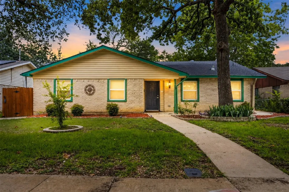 1113 Winterwood Drive Lewisville, TX 75067