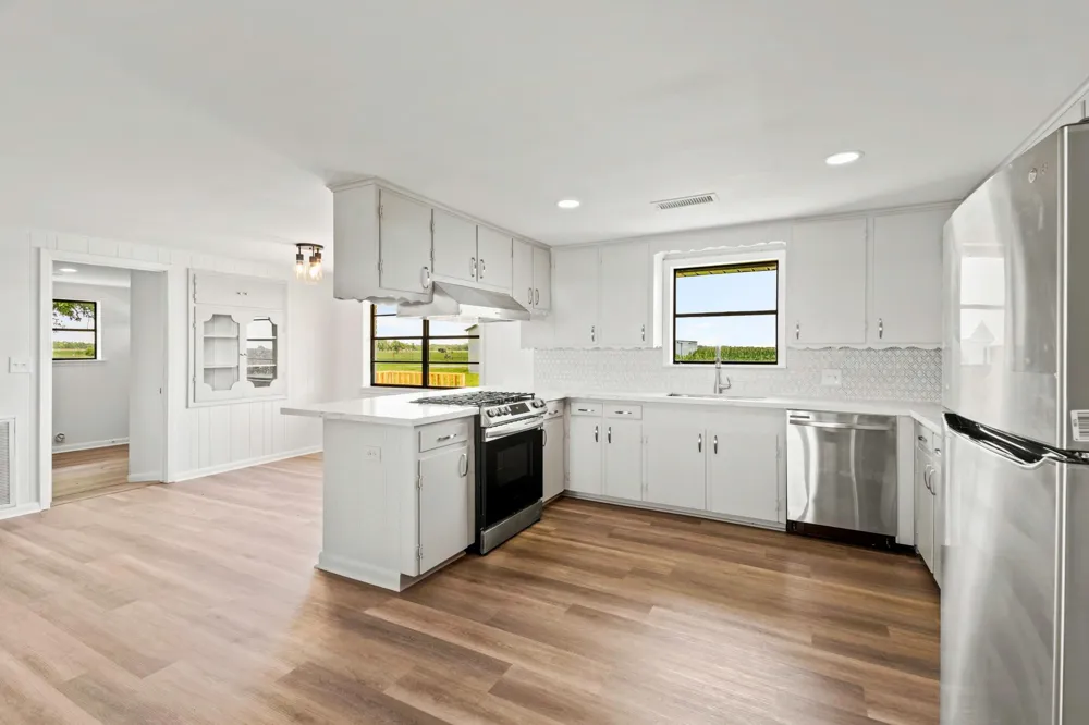 2606 Long Lane Wallis, TX 77485