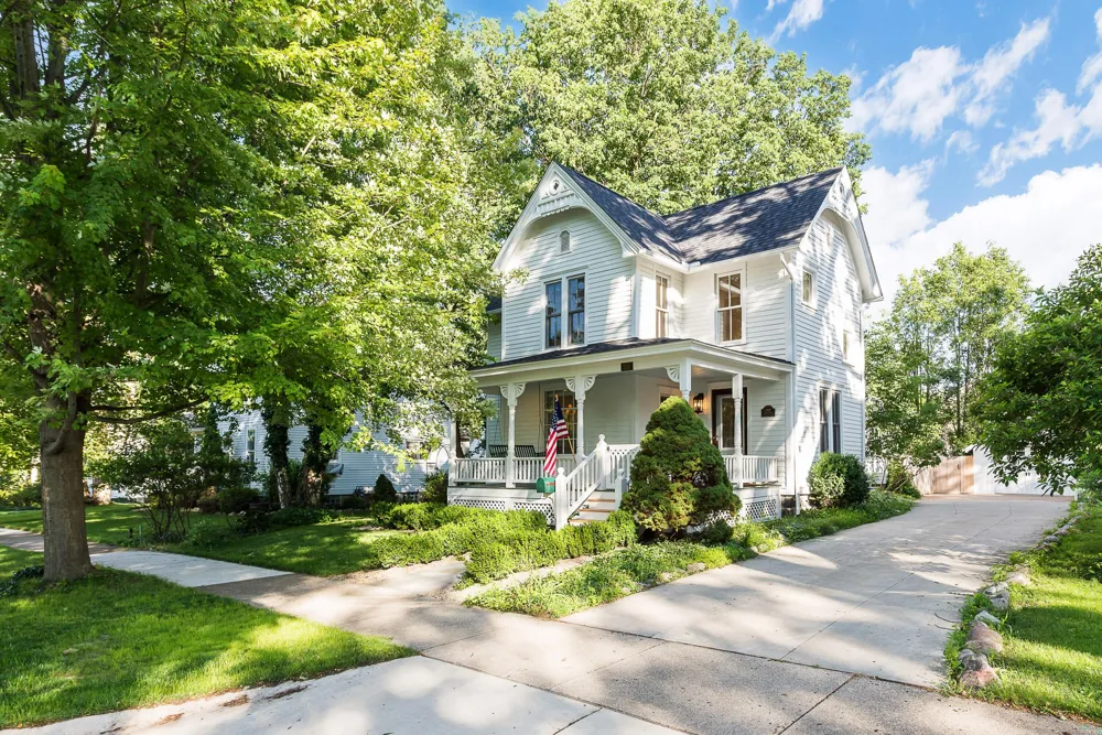 238 Harrison Street Chelsea, MI 48118