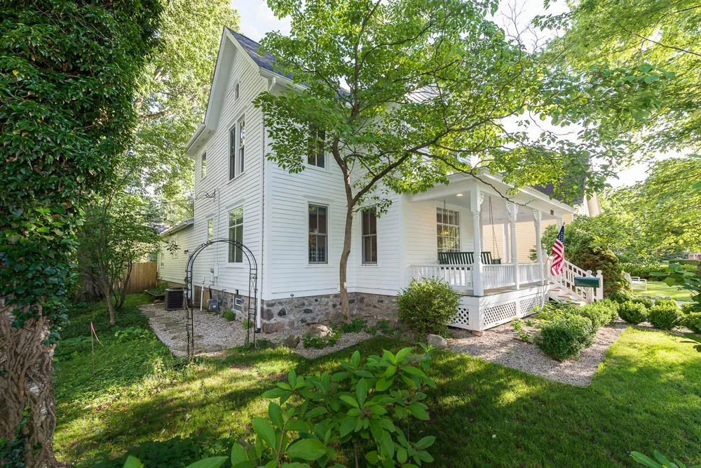 238 Harrison Street Chelsea, MI 48118