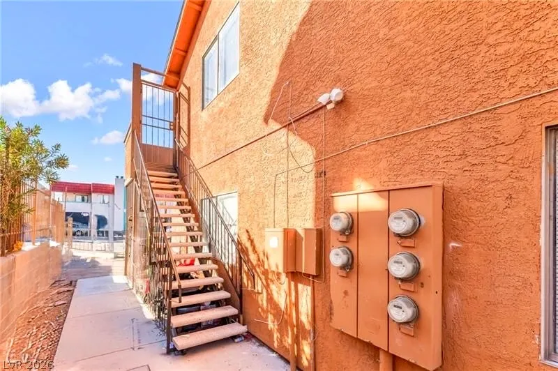 6982 Hopkins Drive Las Vegas, NV 89156