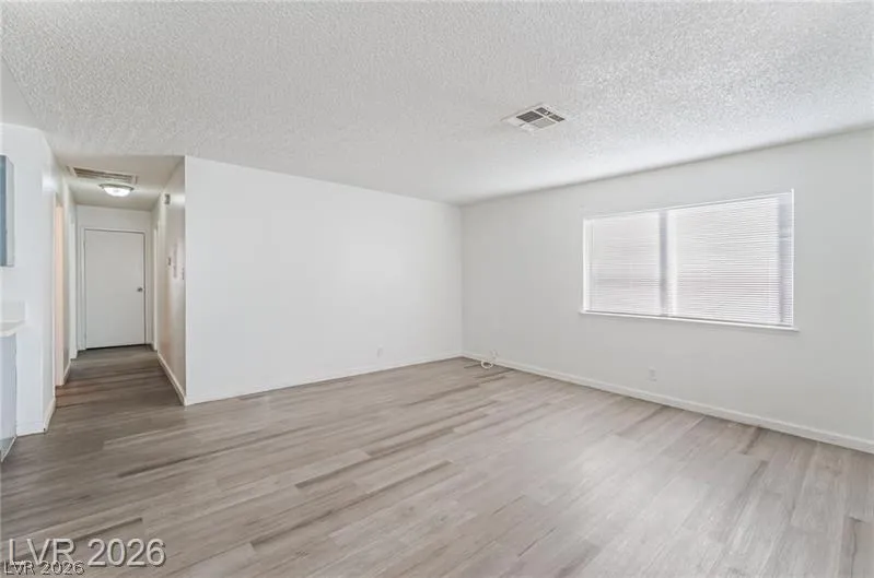 6982 Hopkins Drive Las Vegas, NV 89156