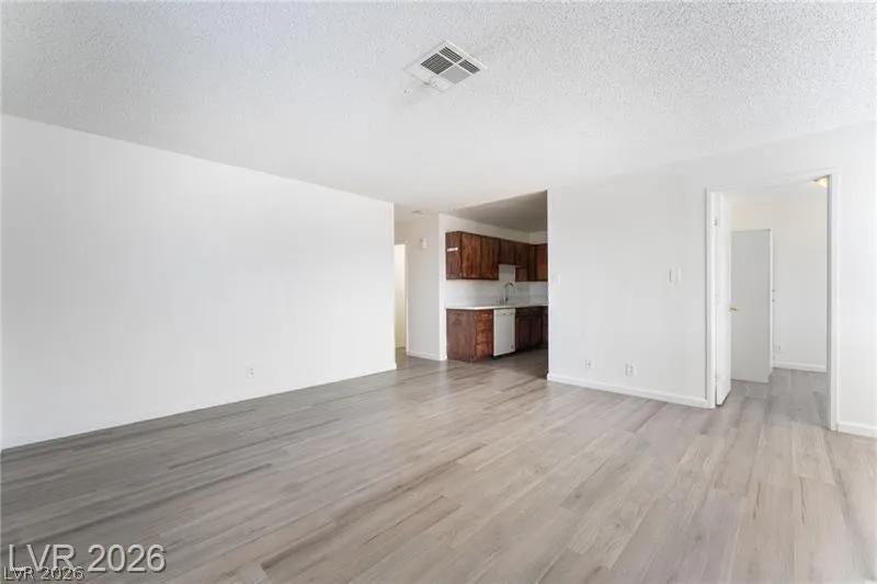 6982 Hopkins Drive Las Vegas, NV 89156