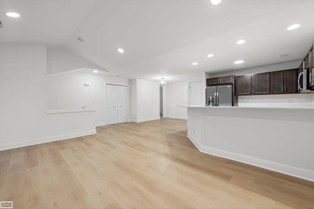 32968 Antrim Drive Chesterfield Township, MI 48047