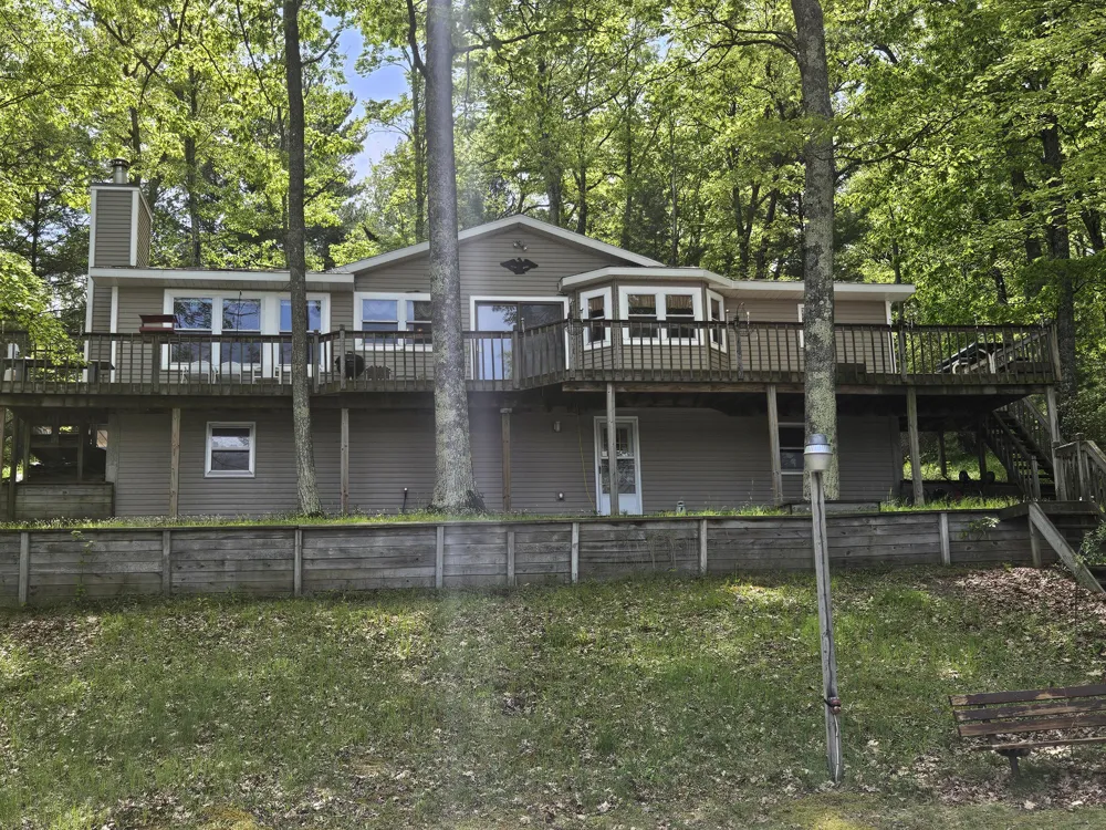 8862 W Rainbow Lake Drive Lake Township, MI 49304