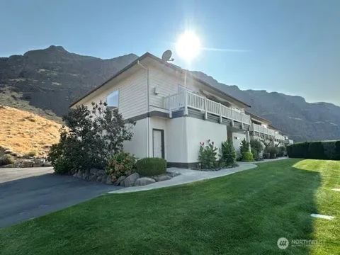 9021 NW Crescent Bar Road #1
