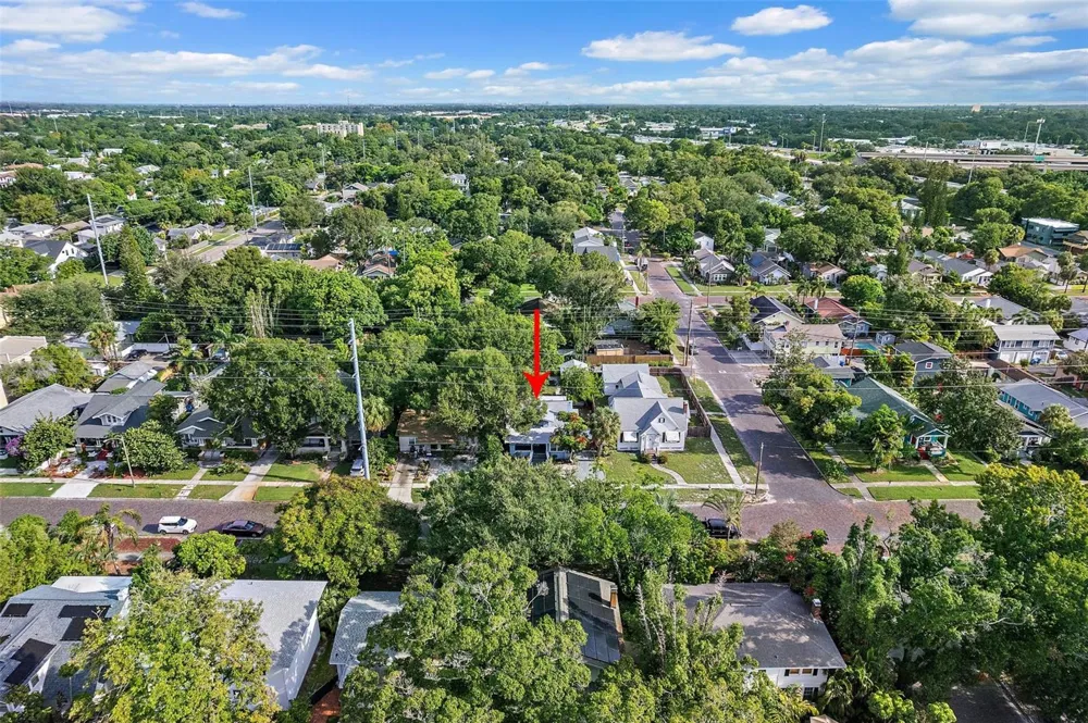 2111 BURLINGTON AVENUE St Petersburg, FL 33713