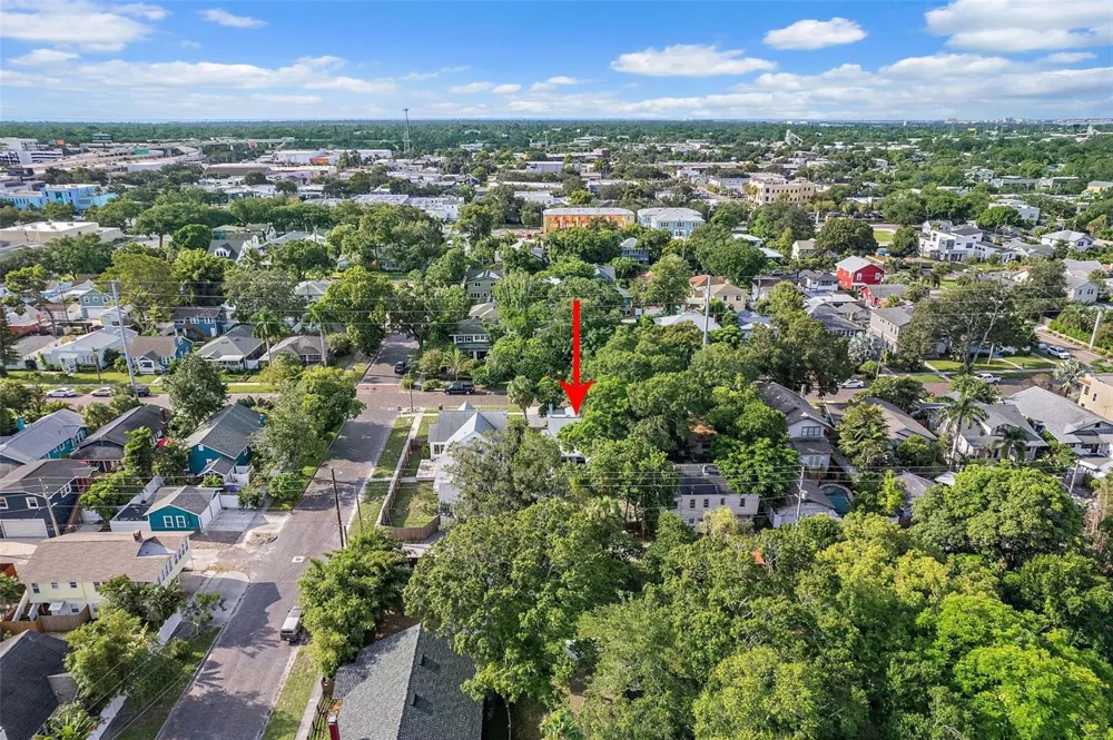2111 BURLINGTON AVENUE St Petersburg, FL 33713