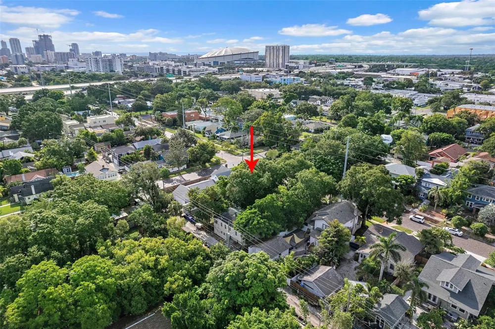 2111 BURLINGTON AVENUE St Petersburg, FL 33713