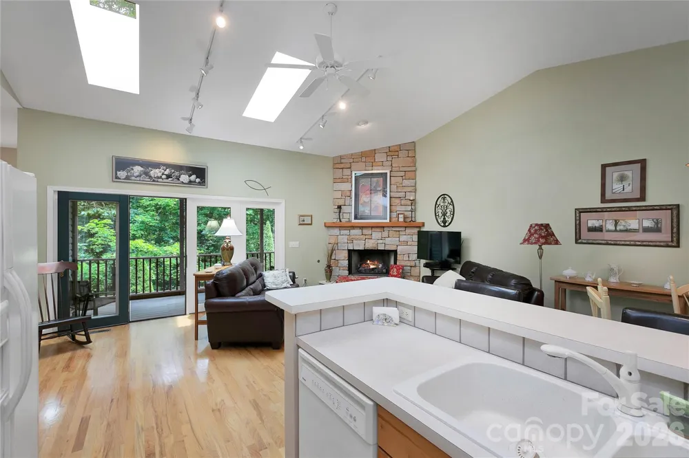 2641 Connestee Trail #L7/U68 Brevard, NC 28712