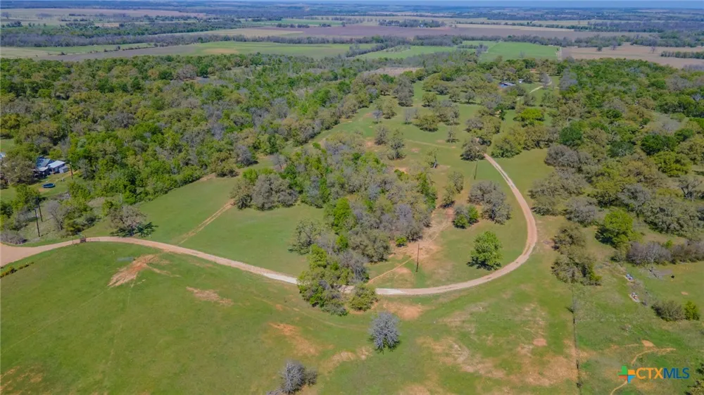 1500 County Road 405 Buckholts, TX 76518