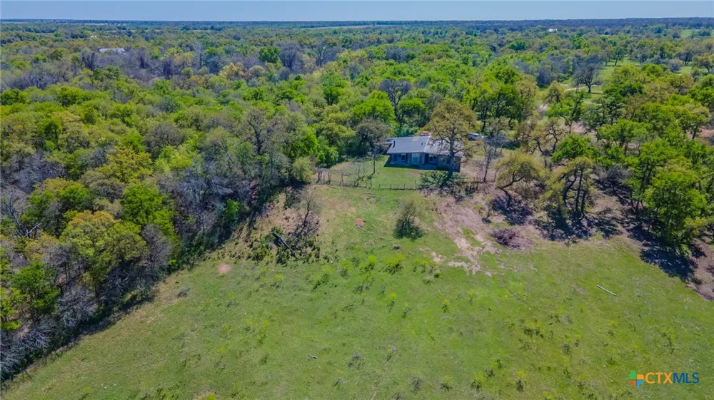 1500 County Road 405 Buckholts, TX 76518