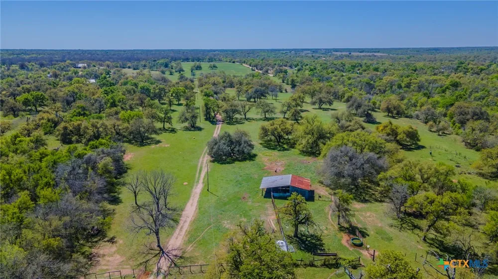 1500 County Road 405 Buckholts, TX 76518