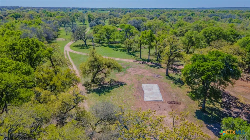 1500 County Road 405 Buckholts, TX 76518