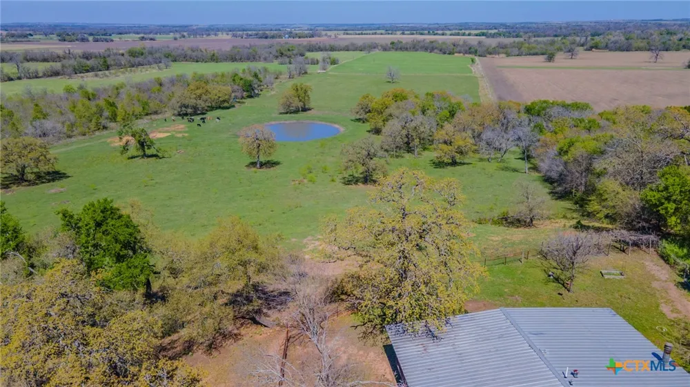1500 County Road 405 Buckholts, TX 76518