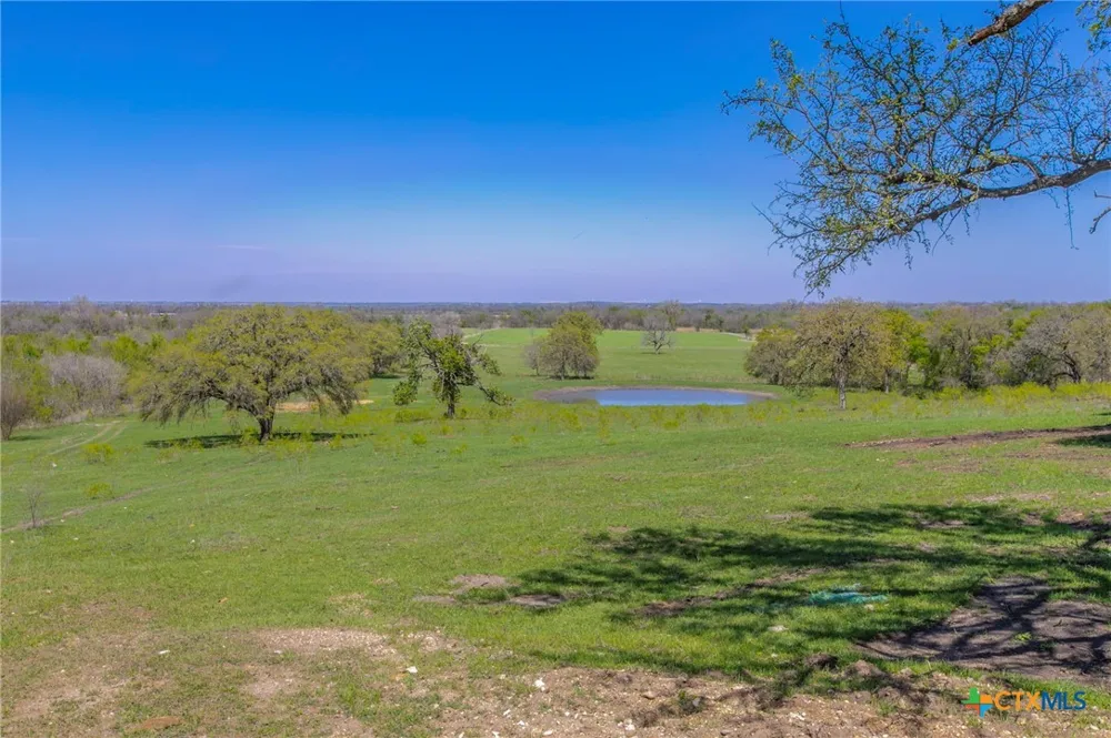 1500 County Road 405 Buckholts, TX 76518