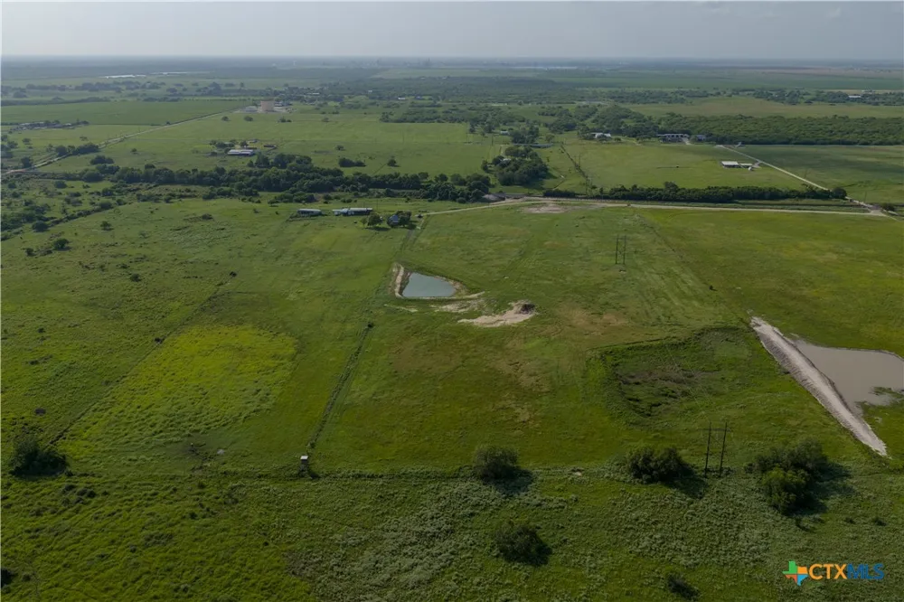 505 Black Bayou Rd #2 Road Bloomington, TX 77951
