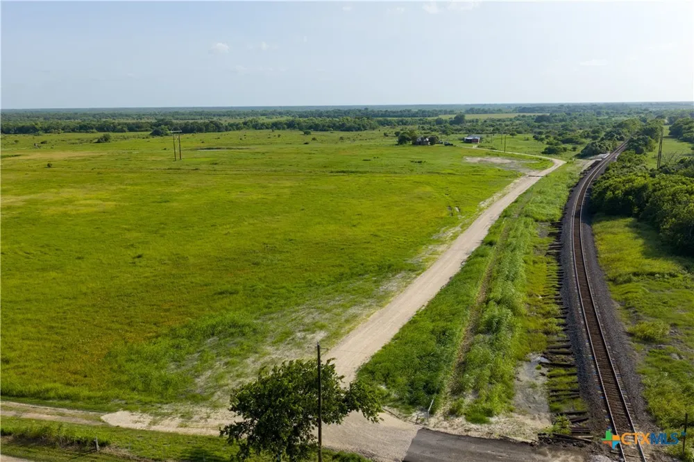 505 Black Bayou Rd #2 Road Bloomington, TX 77951