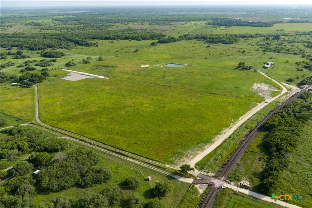 505 Black Bayou Rd #2 Road Bloomington, TX 77951